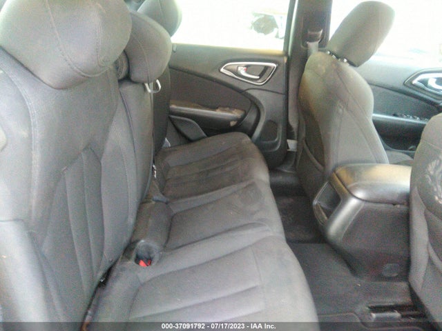 1C3CCCFB6HN502531 Chrysler 200 Touring