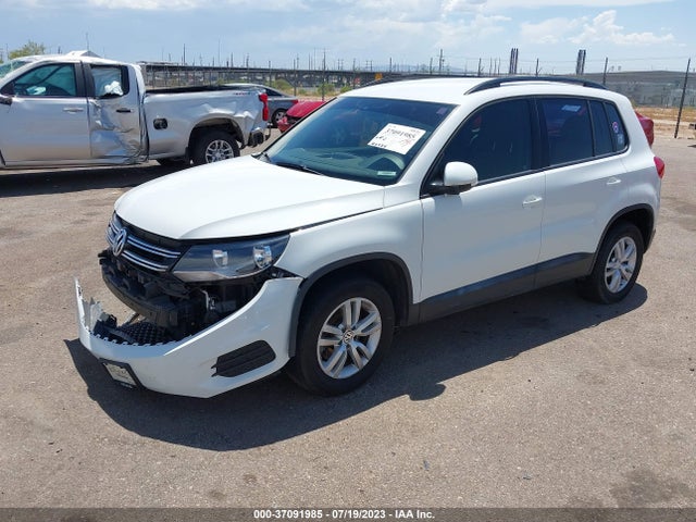 WVGAV7AXXHK037790 Volkswagen TIGUAN