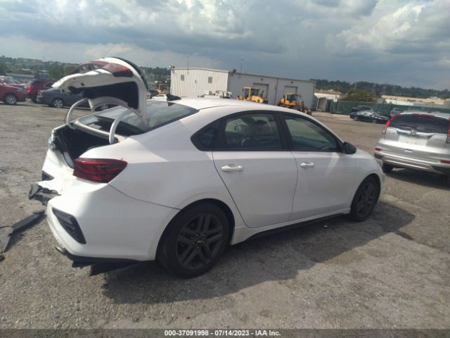 3KPF34AD2ME420186 KIA Forte Gt-line