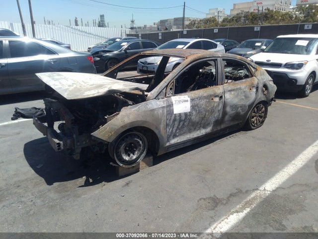 Hyundai ACCENT SE 2019 3KPC24A38KE072887 Image 2