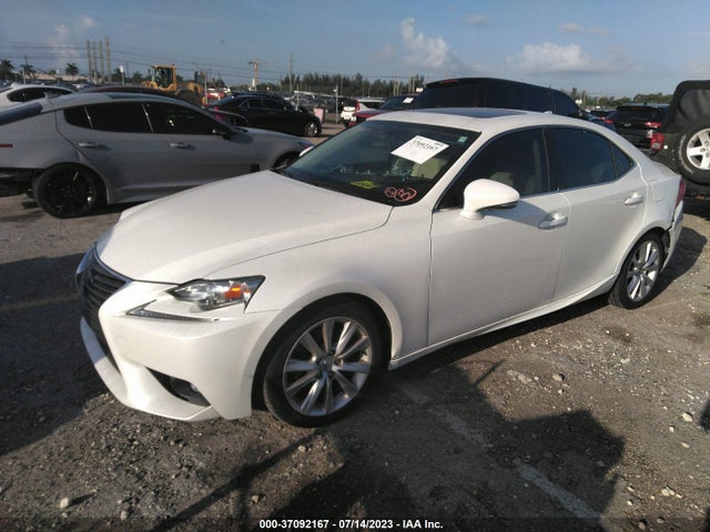 Lexus IS 250 2015 JTHBF1D27F5053619 Image 2