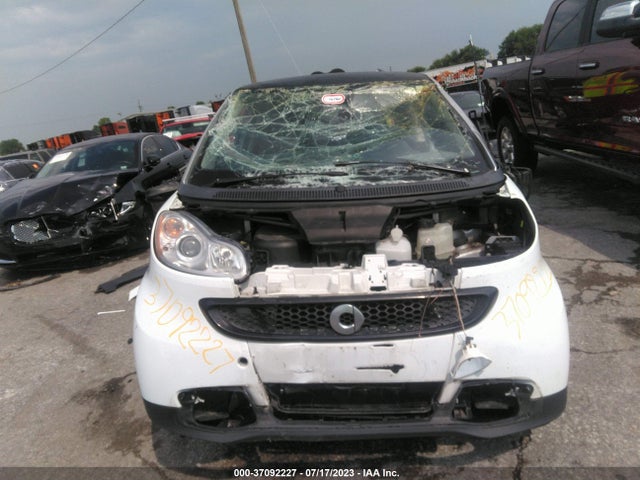 2015 SMART FORTWO PASSION/PURE VIN: WMEEJ3BA9FK794330