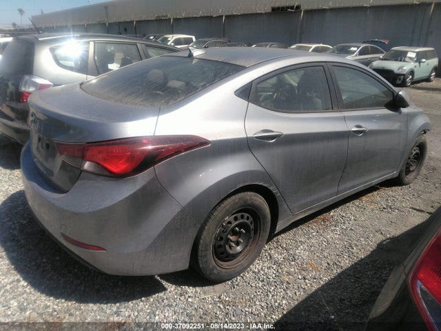 2016 HYUNDAI ELANTRA SE VIN: 5NPDH4AE7GH736880