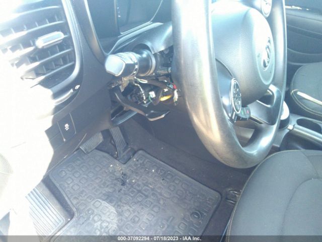 KNDJP3A59F7118852 KIA SOUL +
