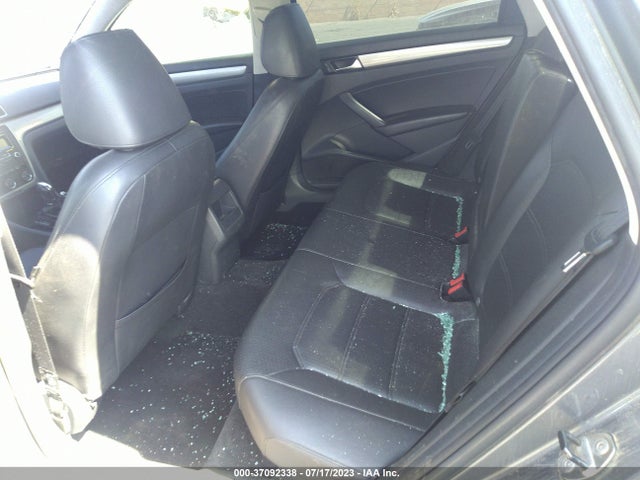 1VWAT7A37EC022707 Volkswagen Passat Wolfsburg Ed