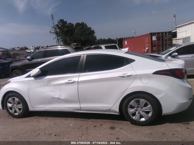 Hyundai ELANTRA SE 2016 5NPDH4AE5GH745805 Image 6