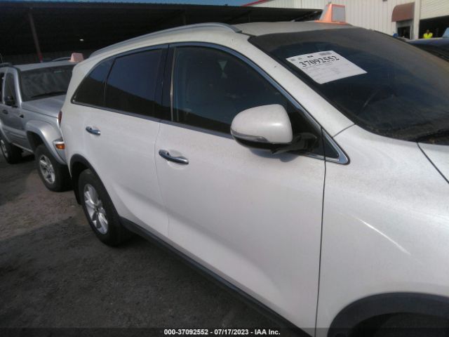5XYPG4A32KG604267 KIA SORENTO LX