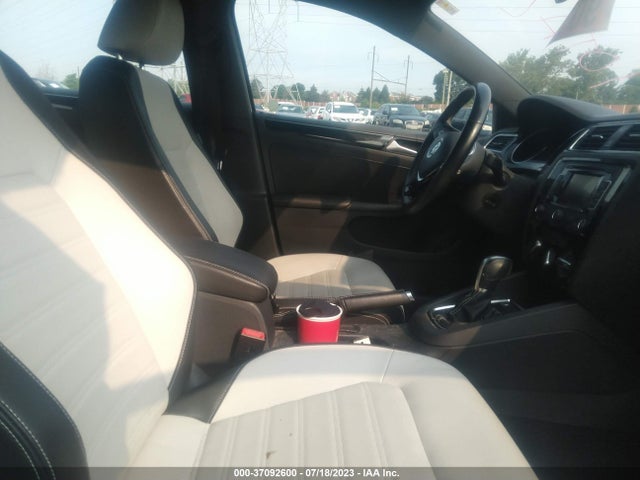 3VWD17AJ9FM326896 Volkswagen Jetta Sedan 1.8t Sport