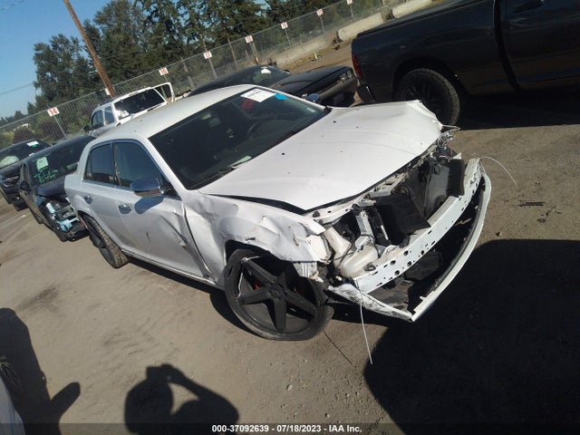 Chrysler 300 Limited 2018 2C3CCAEG0JH159697 Image 1