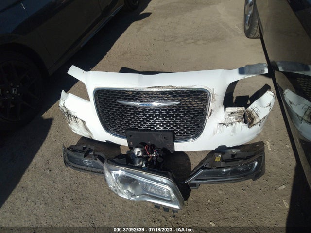 Chrysler 300 Limited 2018 2C3CCAEG0JH159697 Image 6