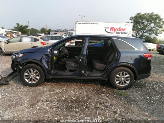 5XYPGDA36GG105267 KIA SORENTO LX
