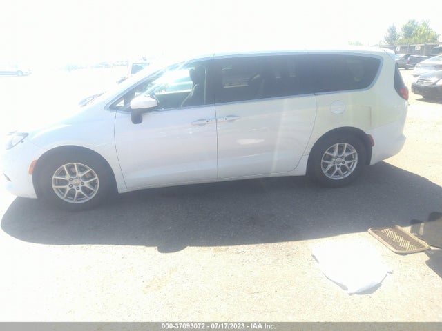 2C4RC1DG3HR565680 Chrysler Pacifica Touring
