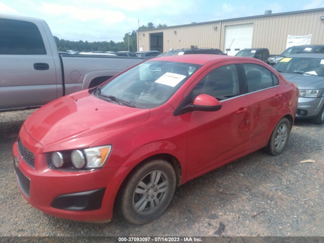 Chevrolet SONIC LT 2015 1G1JC5SH2F4153369 Image 2