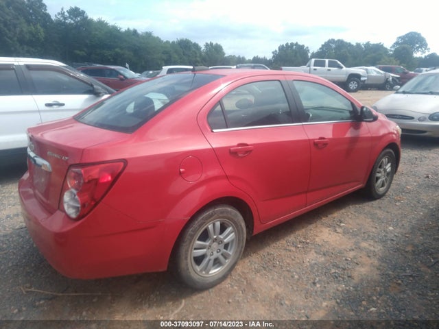 Chevrolet SONIC LT 2015 1G1JC5SH2F4153369 Image 4