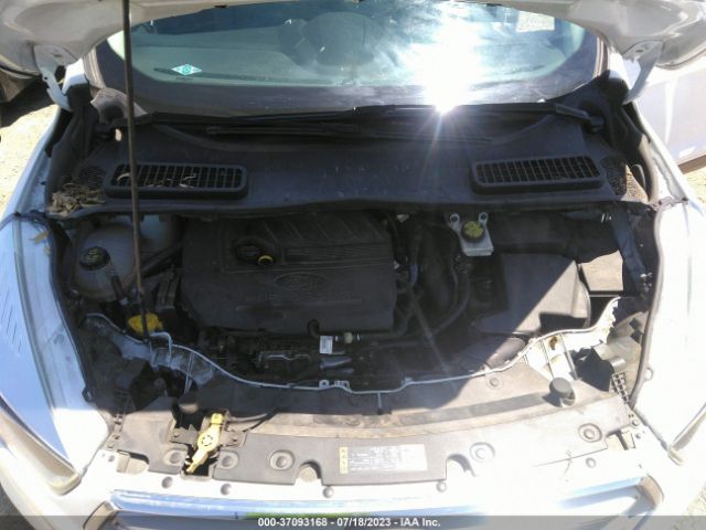 1FMCU0GD9JUD29828 Ford ESCAPE SE