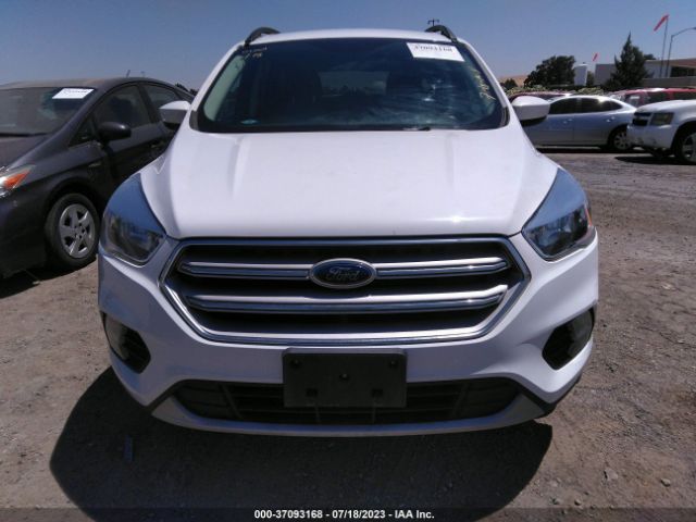 1FMCU0GD9JUD29828 Ford ESCAPE SE