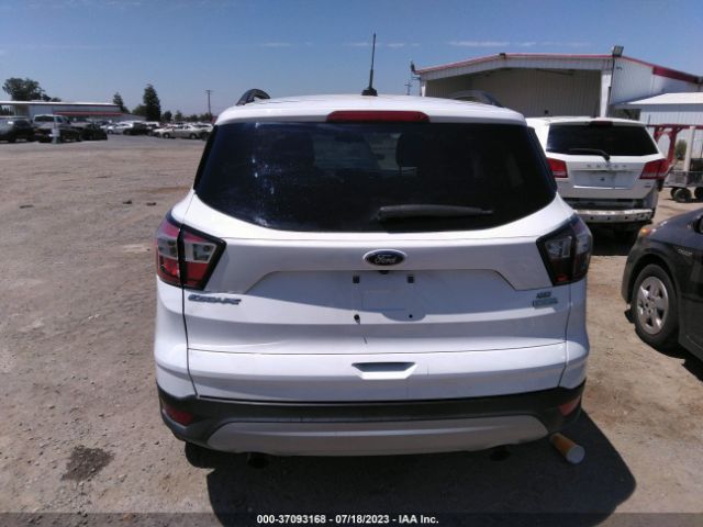 1FMCU0GD9JUD29828 Ford ESCAPE SE