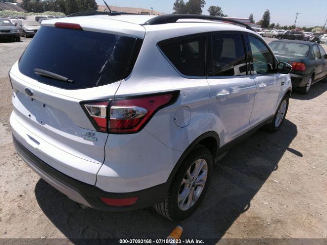 1FMCU0GD9JUD29828 Ford ESCAPE SE