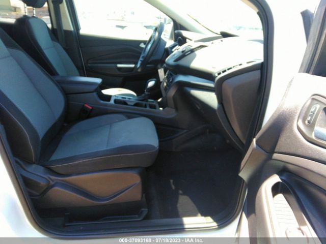 1FMCU0GD9JUD29828 Ford ESCAPE SE