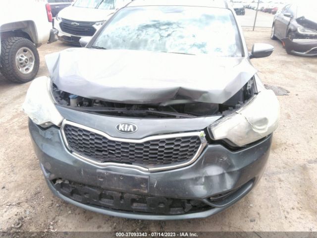 KNAFX5A89E5164913 KIA Forte 5-door Ex