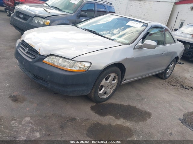 2000 HONDA ACCORD CPE 1HGCG2252YA002983 Photo 1