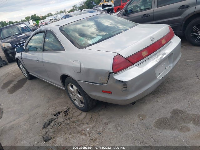 2000 HONDA ACCORD CPE 1HGCG2252YA002983 Photo 2