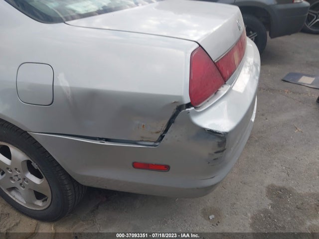2000 HONDA ACCORD CPE 1HGCG2252YA002983 Photo 5