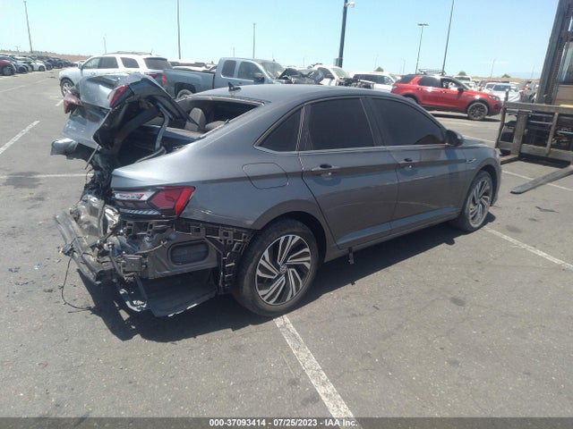 3VWE57BU3MM020467 Volkswagen JETTA SEL