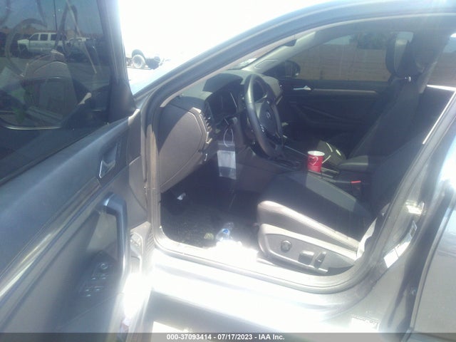 3VWE57BU3MM020467 Volkswagen JETTA SEL