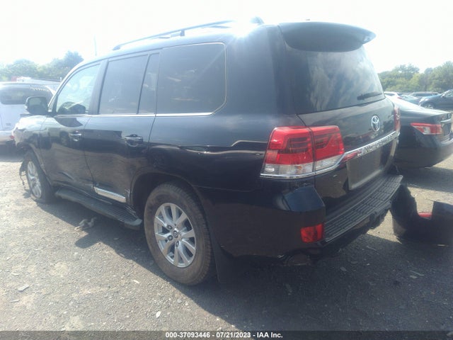 2016 Toyota Land Cruiser, VIN: JTMCY7AJ7G4044456