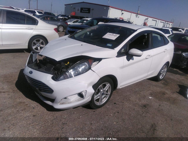 Ford FIESTA SE 2017 3FADP4BJXHM138198 Image 2