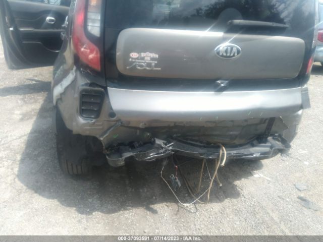 KNDJN2A23K7005768 KIA Soul Base