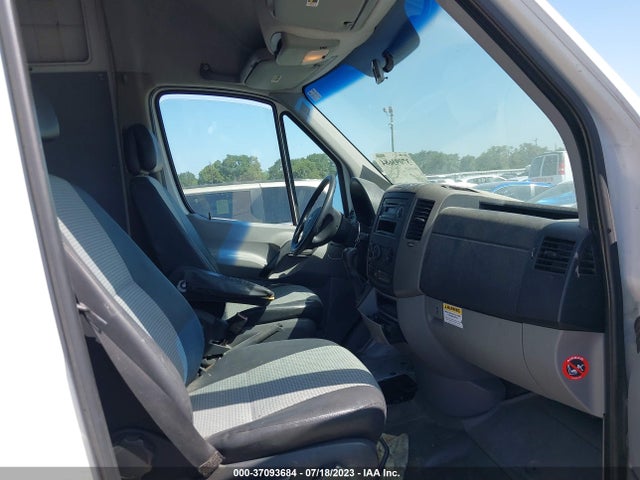 2007 FREIGHTLINER SPRINTER 2500 VIN: WDYPE845175220558