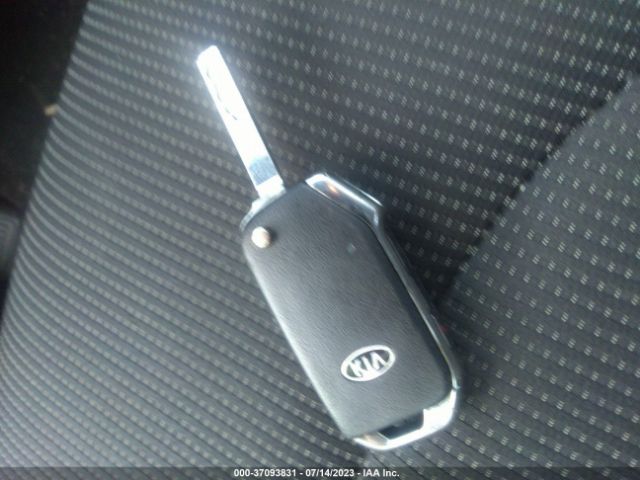 3KPF24AD8ME267039 KIA Forte Lxs