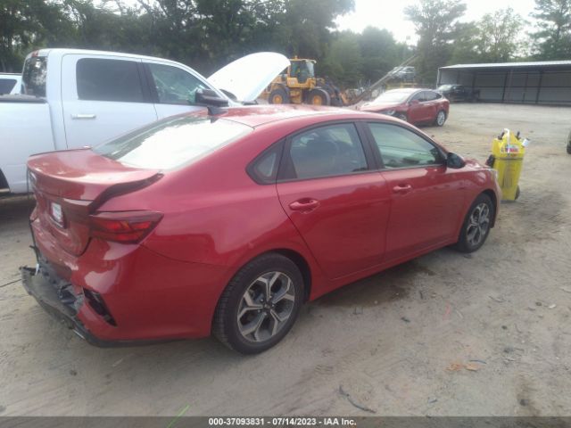 3KPF24AD8ME267039 KIA Forte Lxs