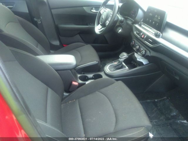 3KPF24AD8ME267039 KIA Forte Lxs