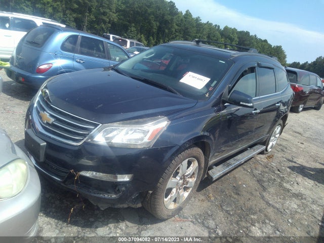 Chevrolet Traverse Lt 2017 1GNKRGKDXHJ155417 Image 2