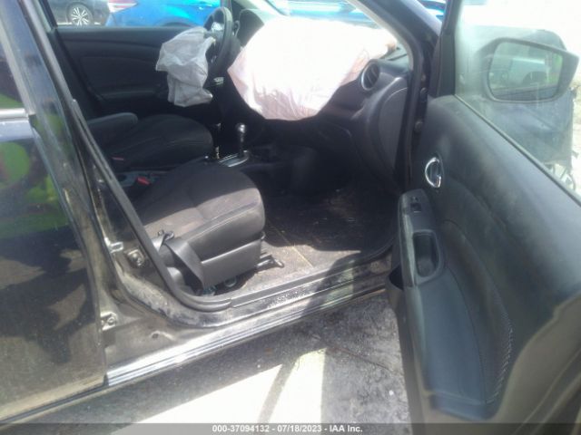 3N1CN7AP4FL832264 Nissan VERSA SV