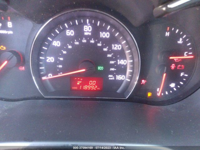 5XYKT3A61EG486677 KIA SORENTO LX