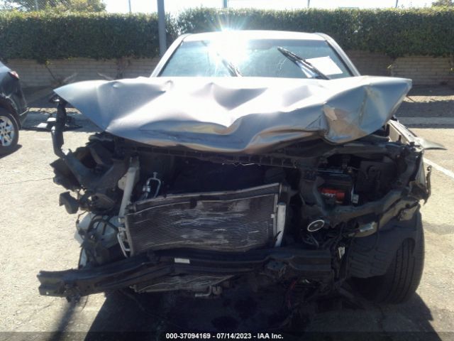 5XYKT3A61EG486677 KIA SORENTO LX