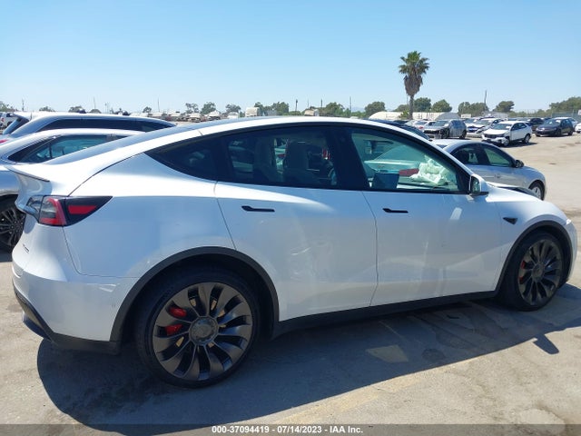 7SAYGDEF2NF343651 Tesla Model Y Performance