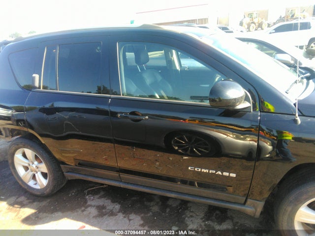 1C4NJDEB2GD718382 Jeep Compass Latitude