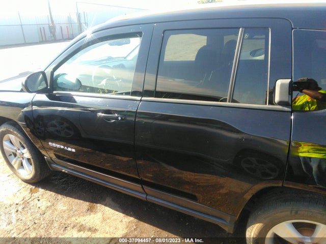 1C4NJDEB2GD718382 Jeep Compass Latitude