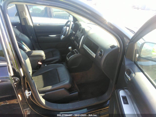 1C4NJDEB2GD718382 Jeep Compass Latitude
