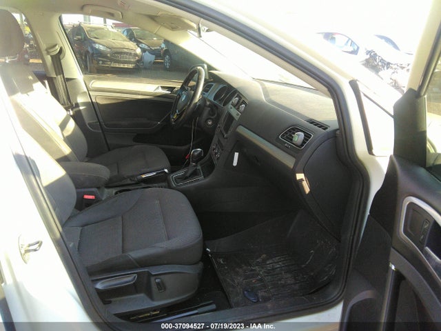 3VW017AU5HM512463 Volkswagen Golf Sportwagen S