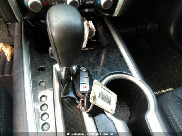 5N1DR2MM7JC656952 Nissan Pathfinder Sv