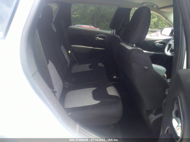 2014 JEEP CHEROKEE LATITUDE VIN: 1C4PJMCS6EW318094