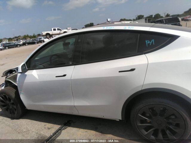 7SAYGDEE8PA061005 Tesla Model Y Long Range