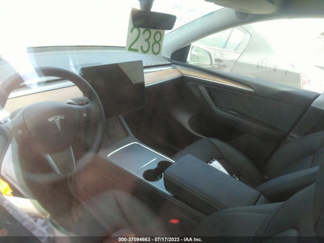 7SAYGDEE8PA061005 Tesla Model Y Long Range