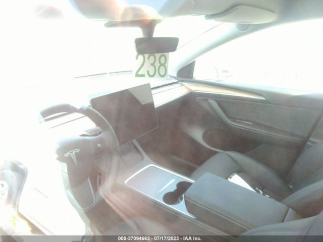 7SAYGDEE8PA061005 Tesla Model Y Long Range